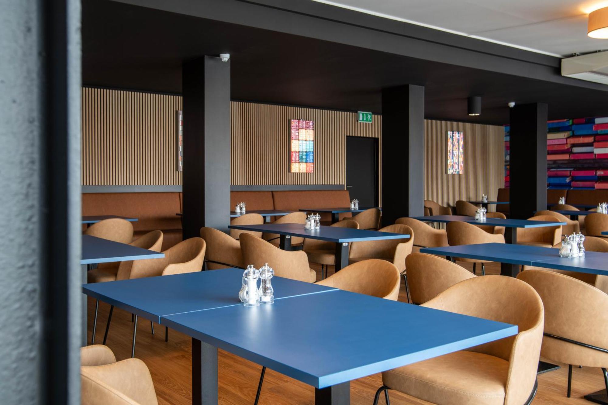 Отель Beevillage Messehotel Hannover Латцен