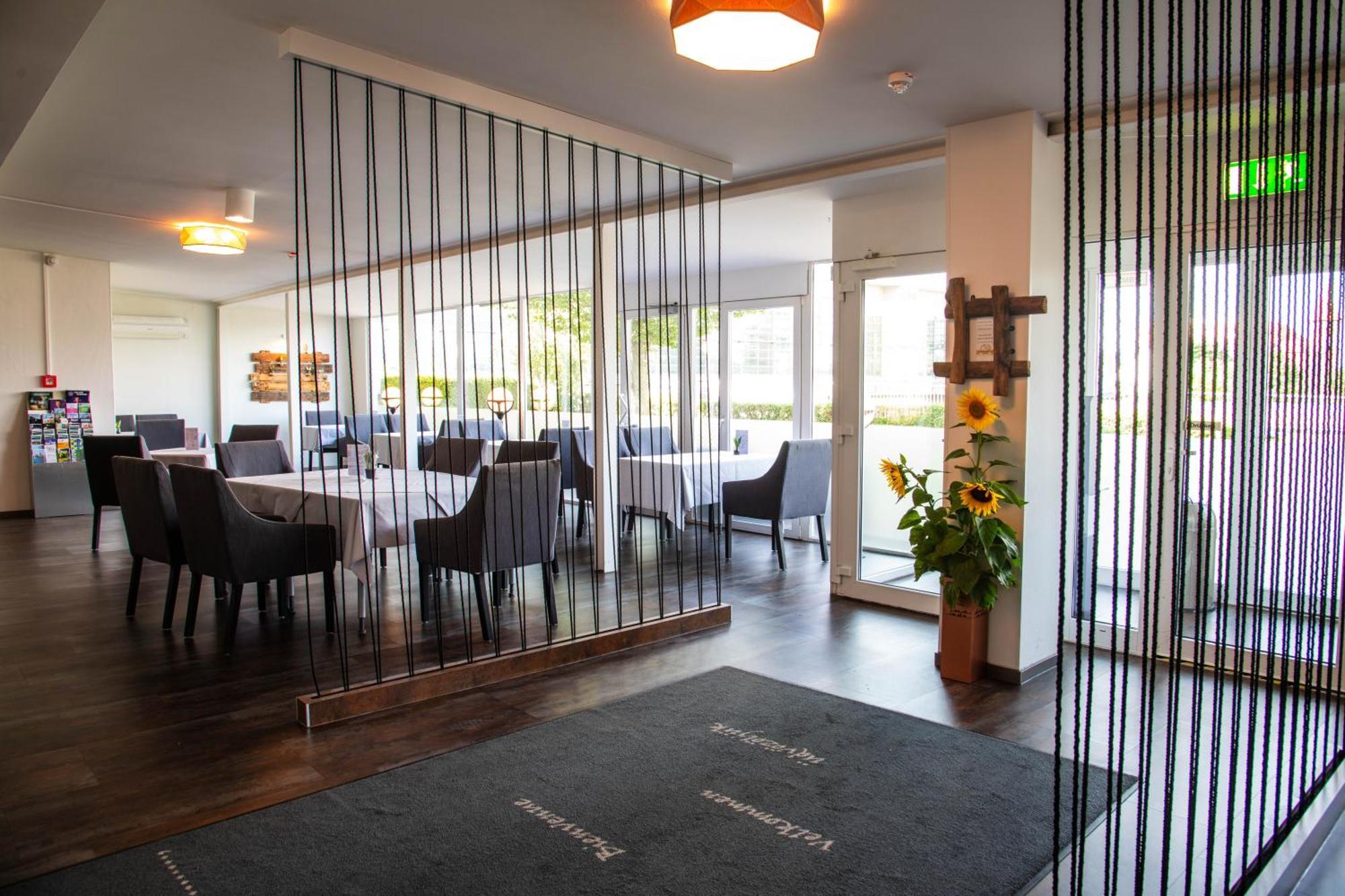 Beevillage Messehotel Hannover Hotel