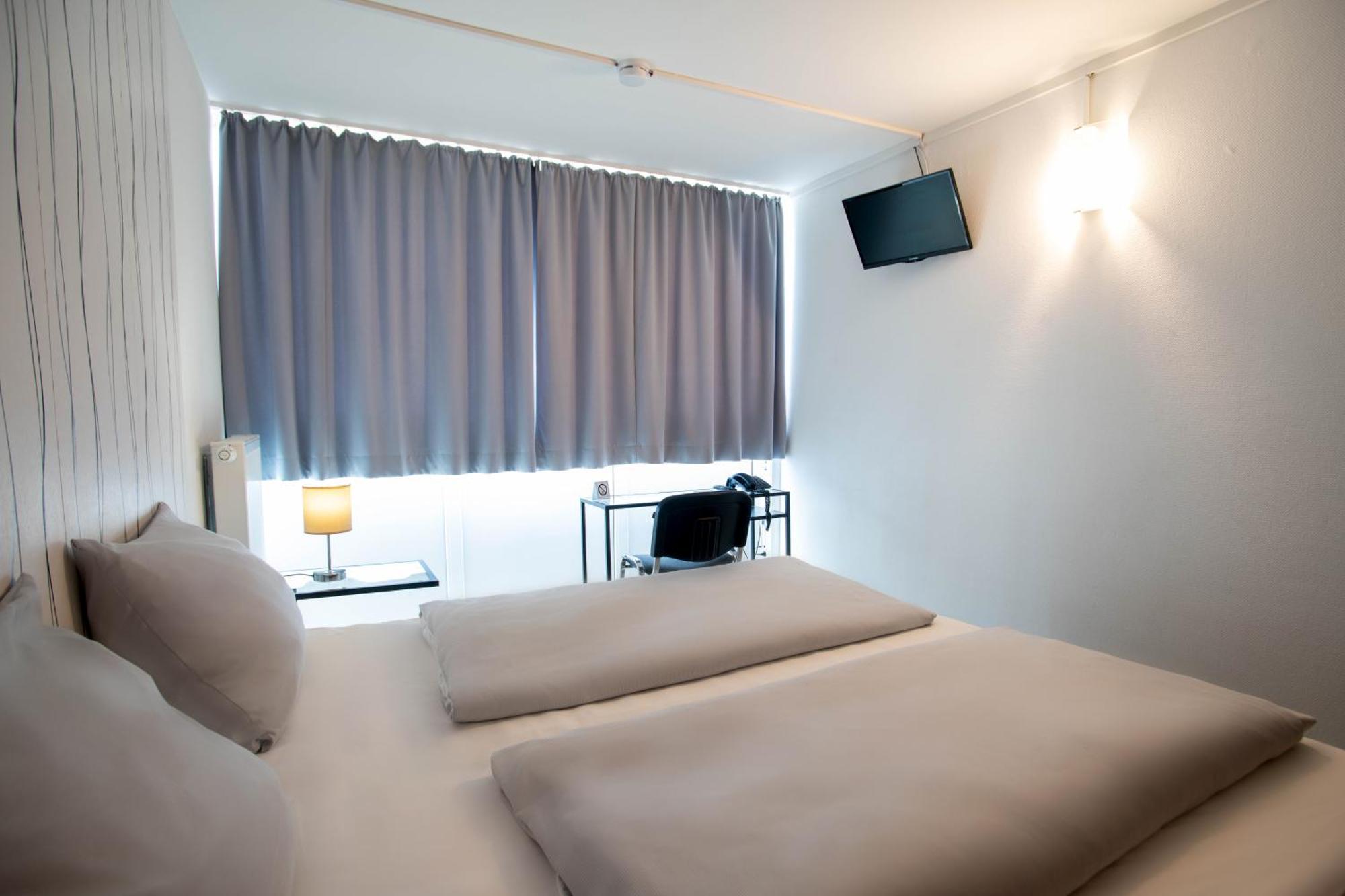 Hotel Beevillage Messehotel Hannover 2*
